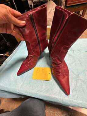 MIA Women's Red Leather Pointed Toe Kitten Heel Boots Size 6.5M
